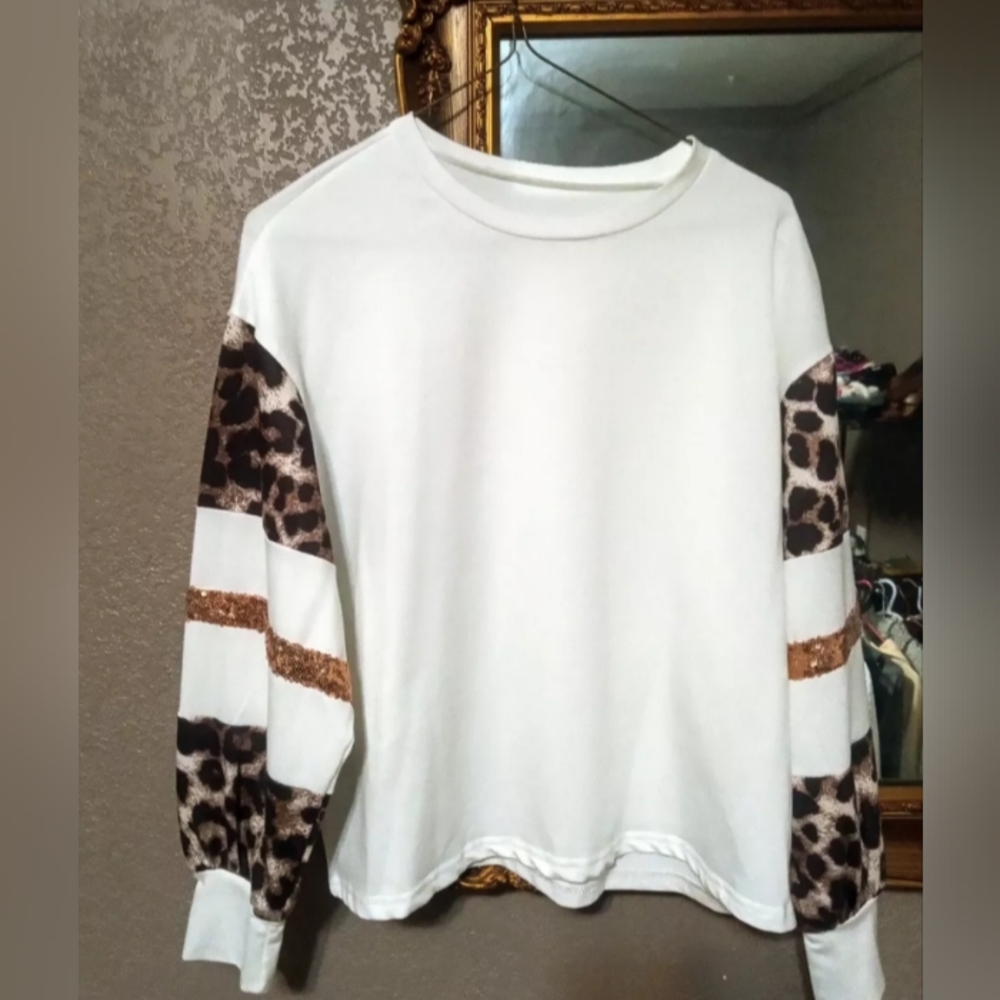 Leopard sweater